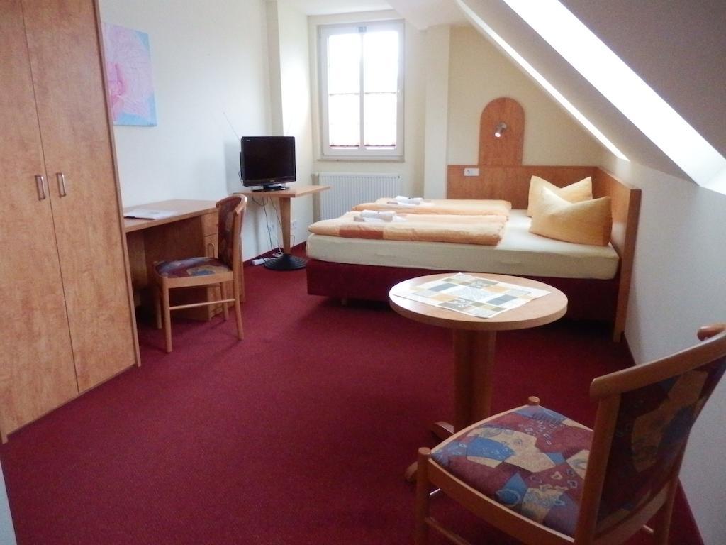 Pension Am Findling Potsdam Room photo